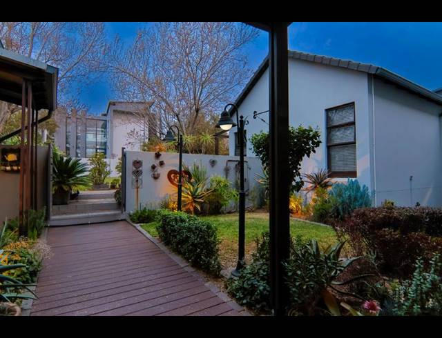 5 BEDROOM HOUSE FOR SALE IN COPPERLEAF ESTATE